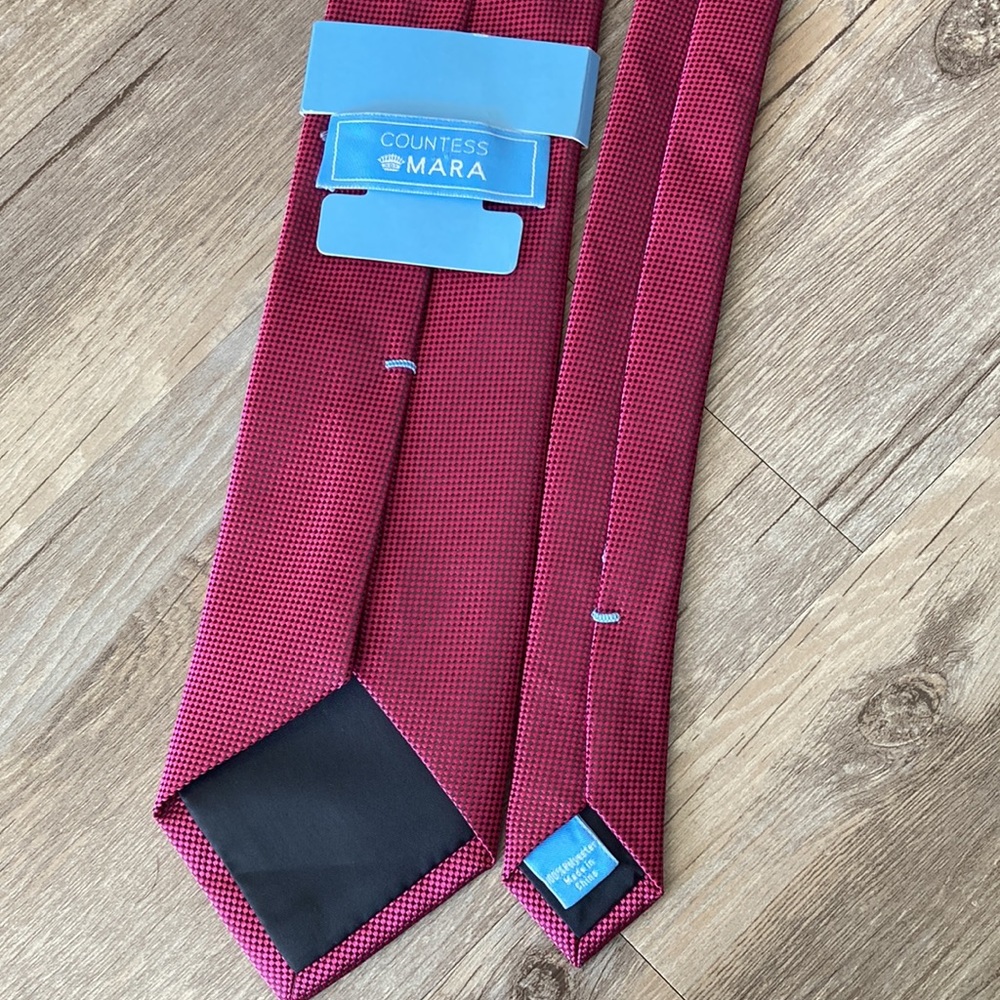 Pink Tie - Picture 3 of 3